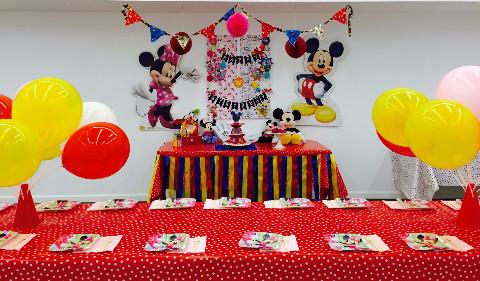 Mickey and Minnie Theme – Peek-a-boo Factory