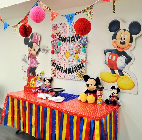 Mickey And Minnie Theme Peek A Boo Factory